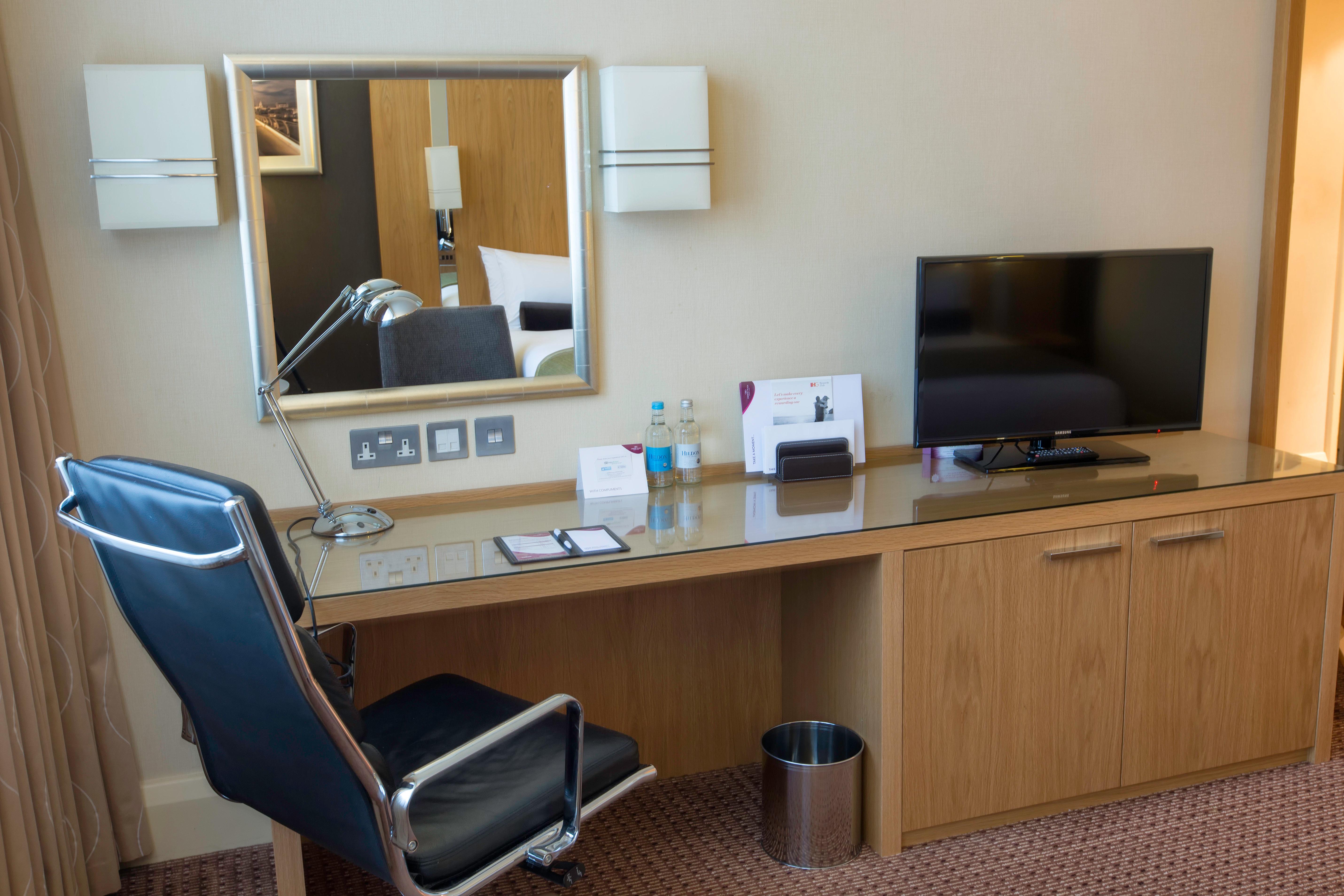 Hotel Crowne Plaza London Ealing By Ihg Exteriér fotografie