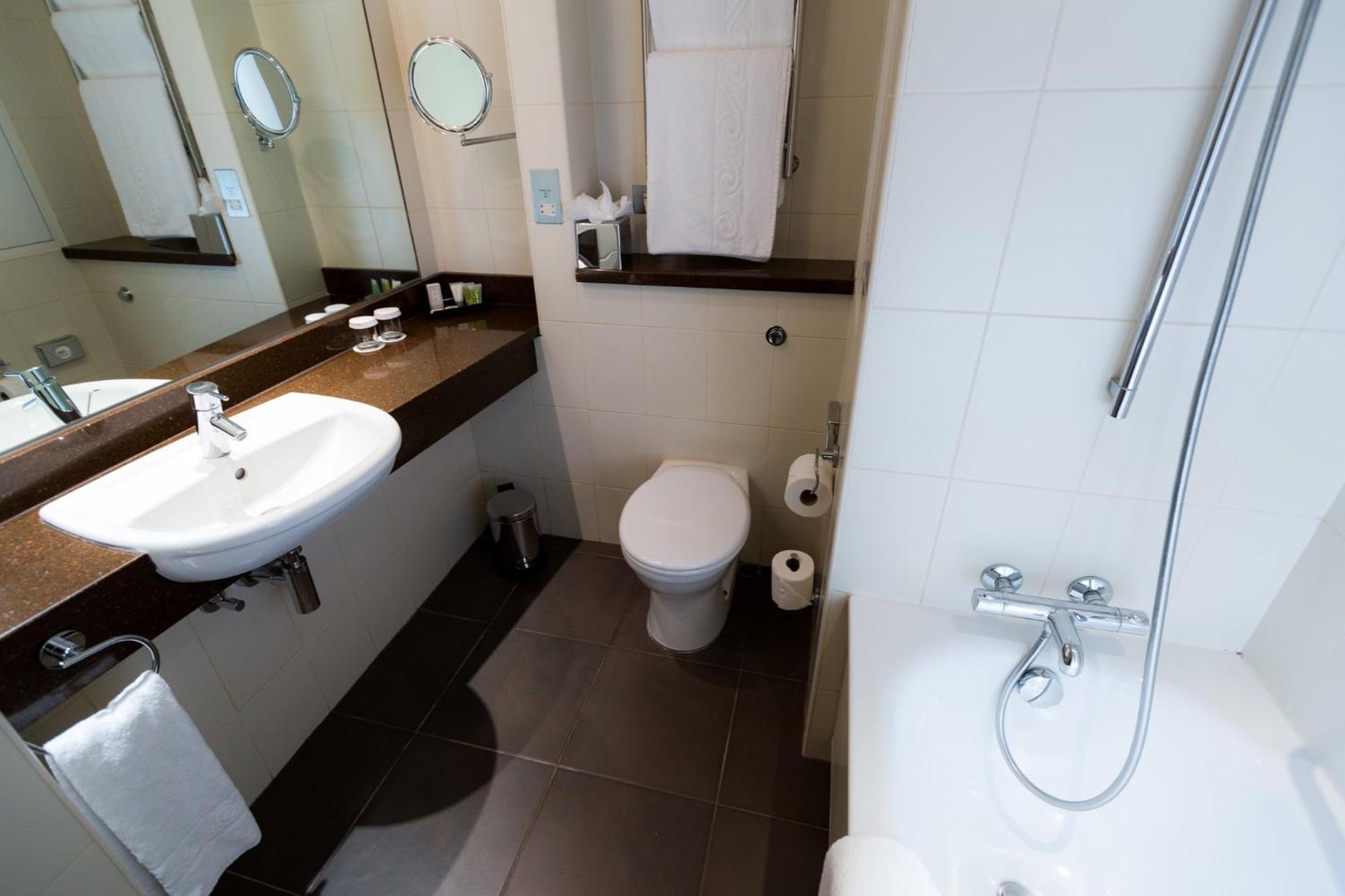 Hotel Crowne Plaza London Ealing By Ihg Exteriér fotografie