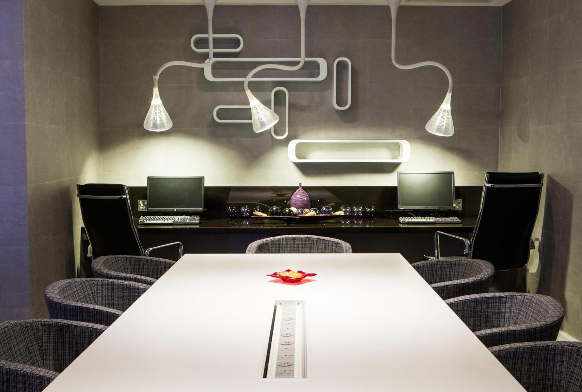 Hotel Crowne Plaza London Ealing By Ihg Exteriér fotografie