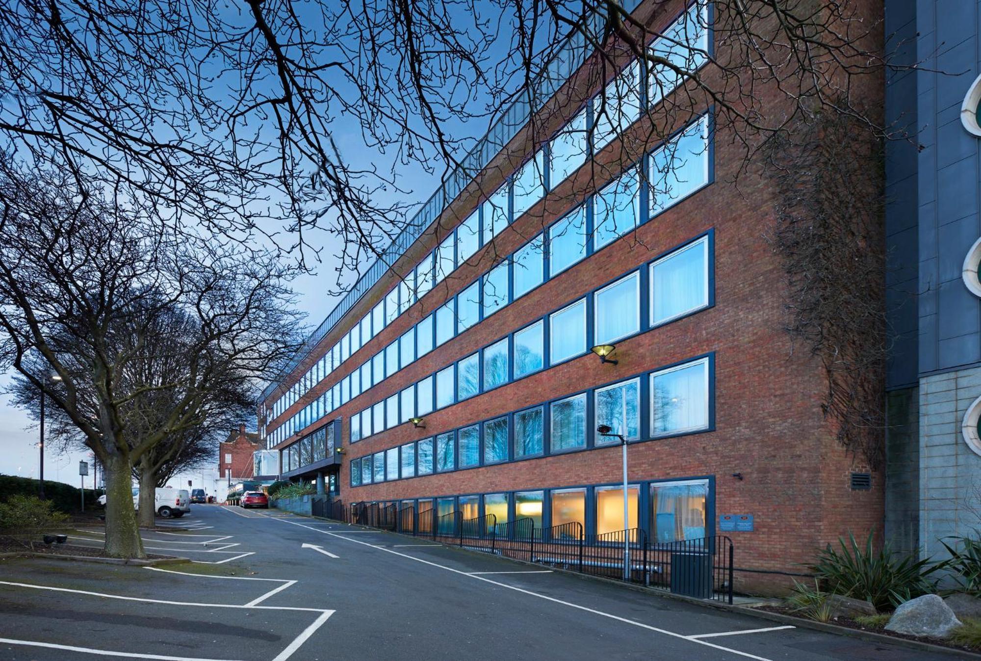 Hotel Crowne Plaza London Ealing By Ihg Exteriér fotografie